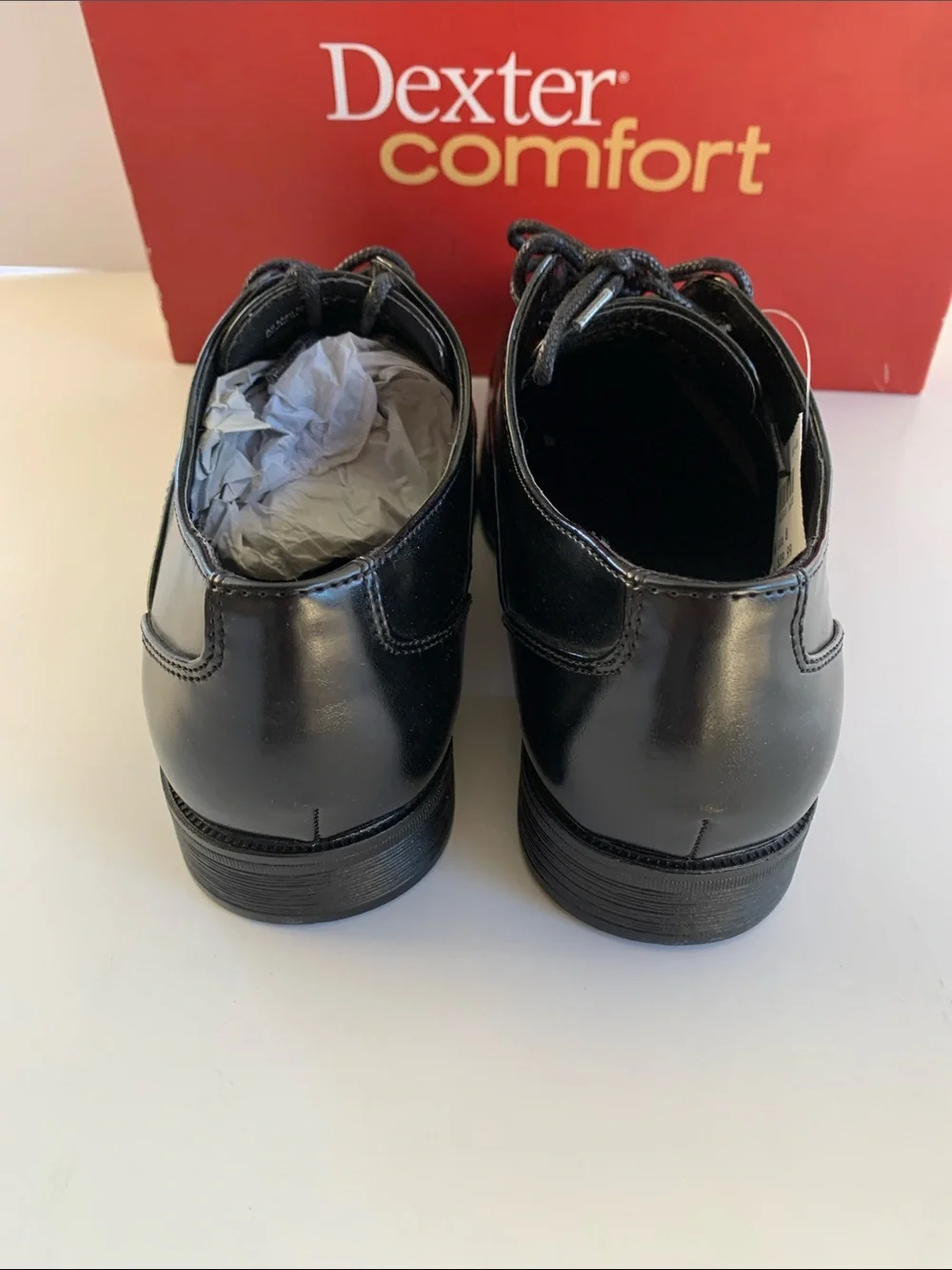 Dexter Black Leather Lace-Up Oxford  Size 8